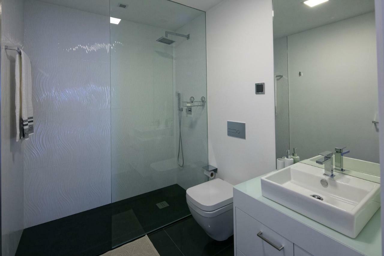Spacious Luxury Holiday Apartment With A Great View, Funchal, Free Wifi And Parking Exterior photo